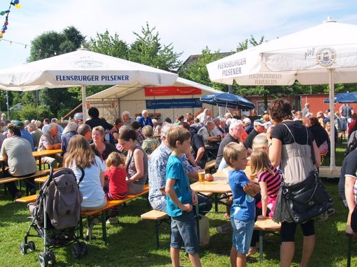 Sommerfest Langenhorn mit Riesen-Flohmarkt